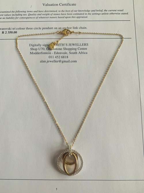Swarovski Tri Colour Three Circle pendant on Anchor link Chain!Value R2350.00