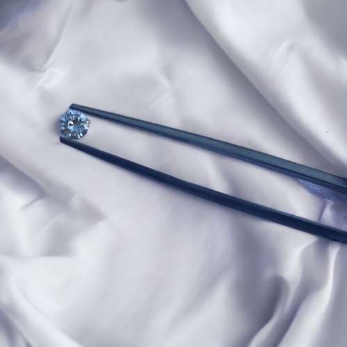 Value-R15400.00 Brilliant Cut Diamond 0.3850cts Diamond!