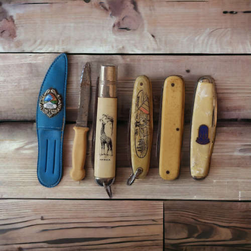 Collectors selection of pocket knives