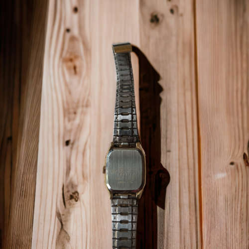 Stunning Vintage Collectors ladies Seiko quartz watch value R2500.00