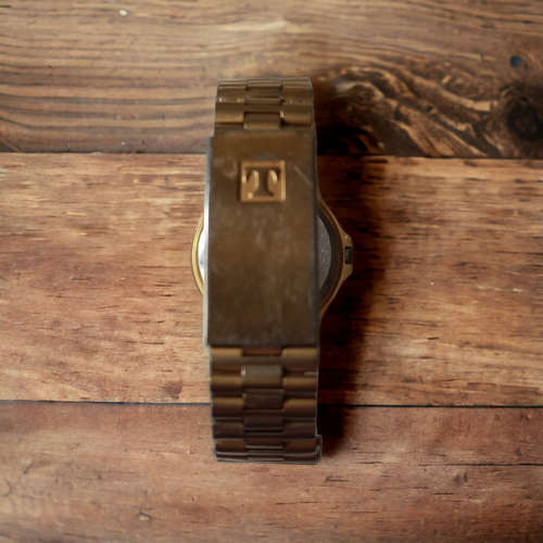 Stunning collectors vintage gents Tissot seastar quartz watch value R4000.00