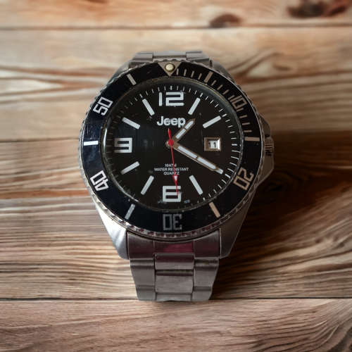 Stunning Vintage Collectors black dial Jeep quartz gents watch value R2000.00