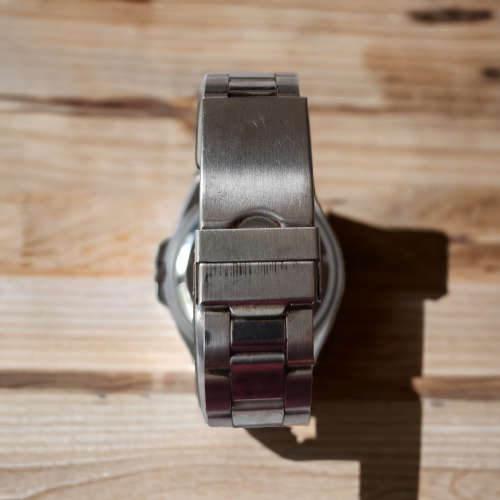 Stunning Vintage Collectors black dial Jeep quartz gents watch value R2000.00