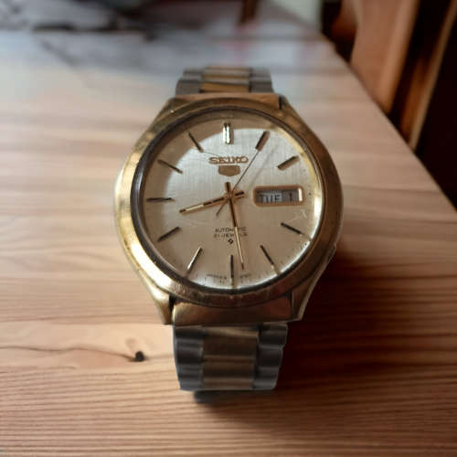 Stunning Vintage Collectors gents two tone automatic 21 Jewels Seiko watch value R5900.00