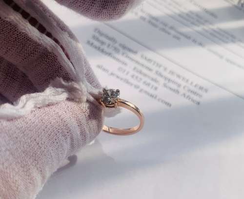 Retail R98350.00 New One 9ct Rose Gold Ring Set With One Brilliant Cut diamond in the setting 0.70ct