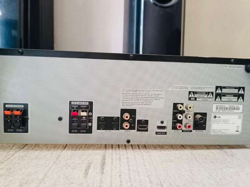 LG surround sound System Model ARX5000 with 200w speakers and 300w subwoofers