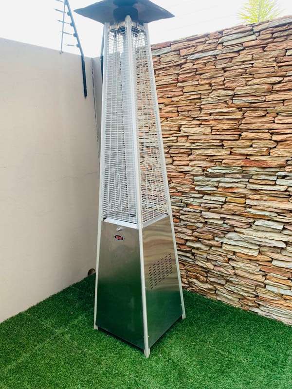Totai Stainless Steel Patio Heater on wheels and a 9kg Gas bottle