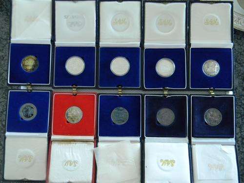 South Africa 10 x Different Silver Proof R1's in Box of Issue 1985 - 1993 ! Bid per coin !!!