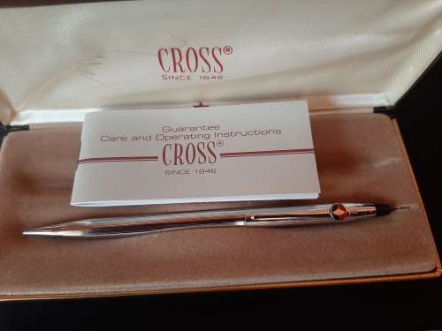 VINTAGE CROSS AND HARROD`S PEN LOT