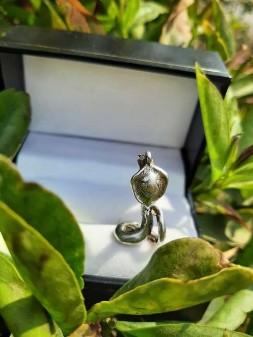 RARE STERLING SILVER ANTIQUE COBRA SNAKE PENDANT