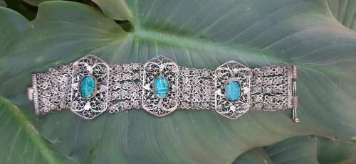 VINTAGE EGYPTIAN SCARAB BRACELET