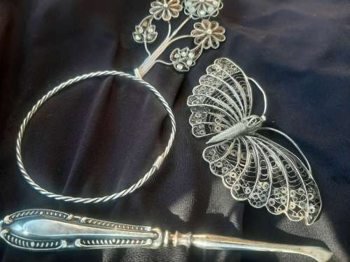 ANTIQUE AND VINTAGE SOLID SILVER LOT