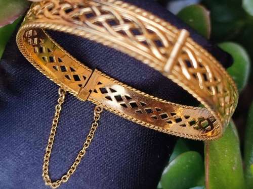 9CT ROLLED GOLD VINTAGE BANGLE