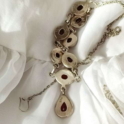 ANTIQUE STERLING GARNET NECKLACE
