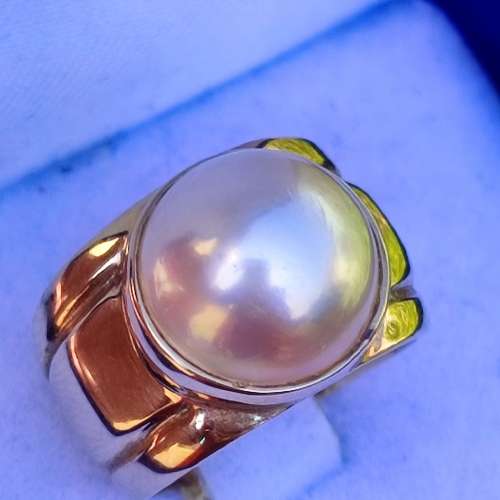 9CT GOLD MABE PEARL RING