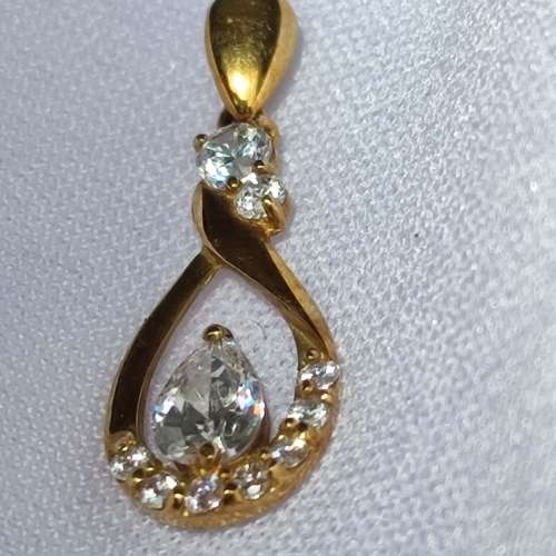 9CT YELLOW GOLD PENDANT