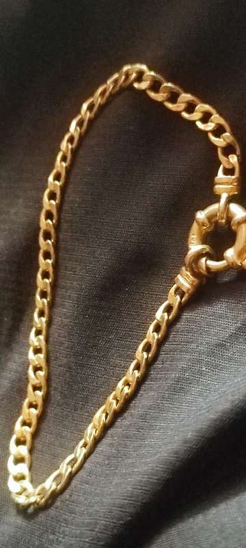 9CT GOLD SIGNORETTI CLASP BRACELET