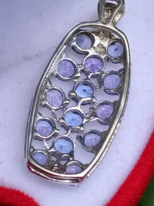 9K WHITE GOLD DIAMOND TANZANITE PENDANT