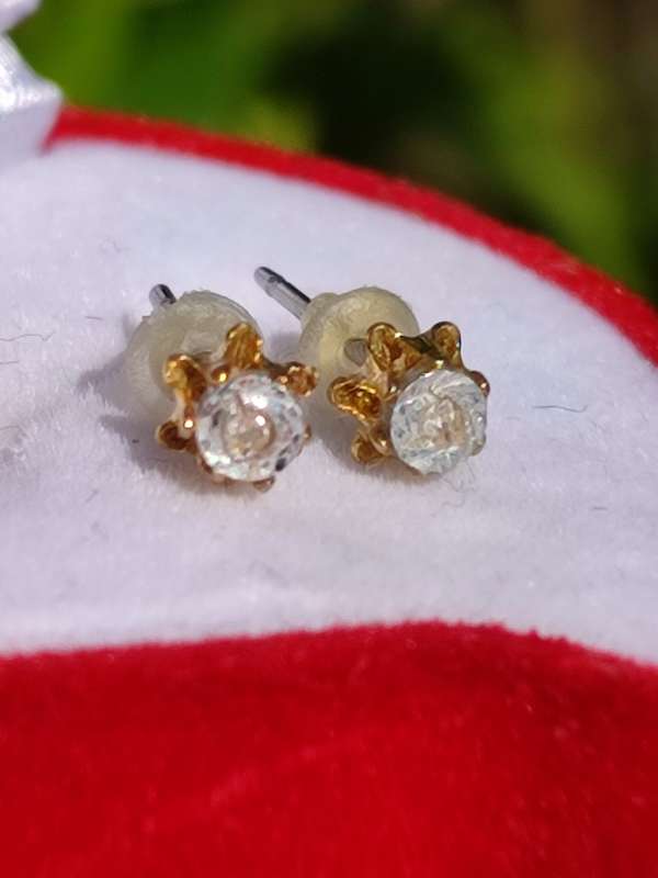 DIAMOND VINTAGE STUD EARRINGS