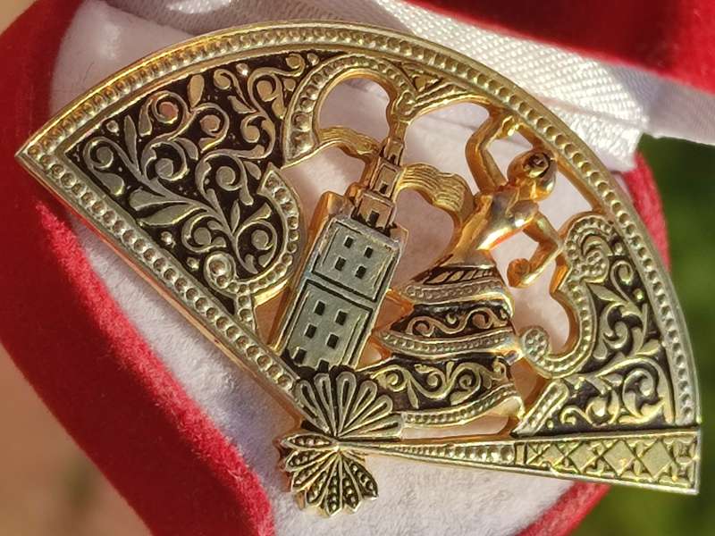 Vintage Damascene Dancer Fan Brooch