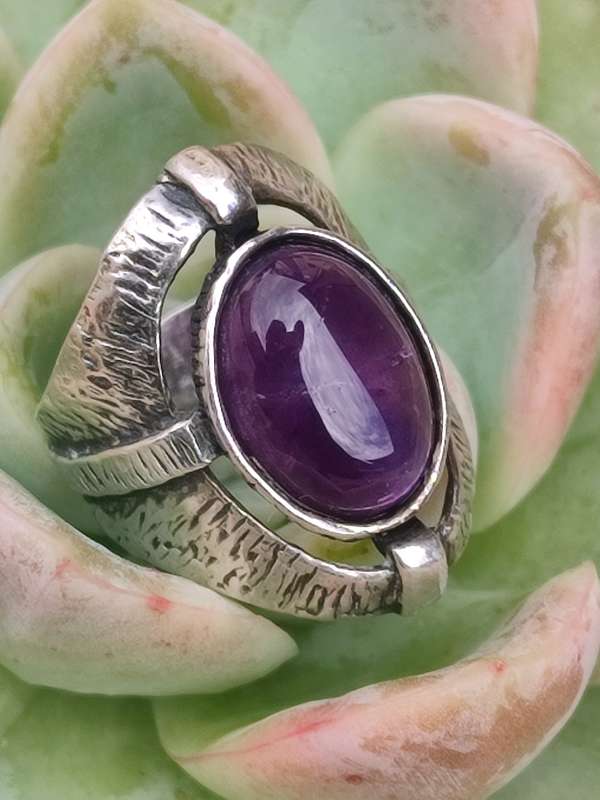 Vintage Amethyst Sterling Silver Ring