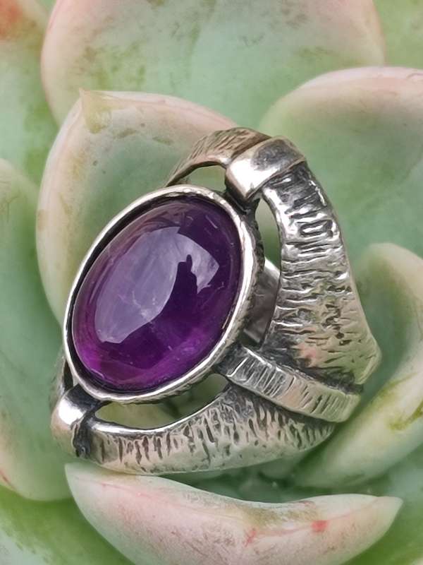 Vintage Amethyst Sterling Silver Ring
