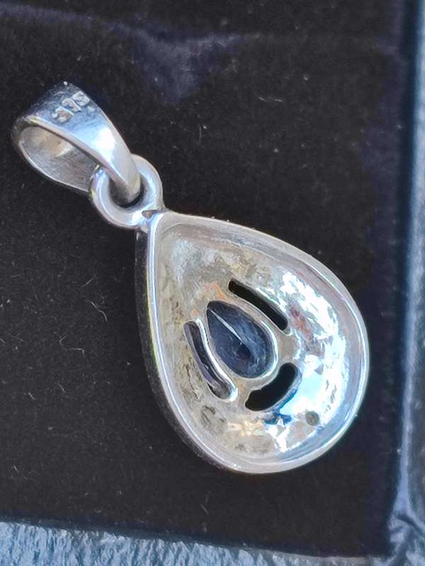 9ct Gold Tanzanite Diamond Pendant