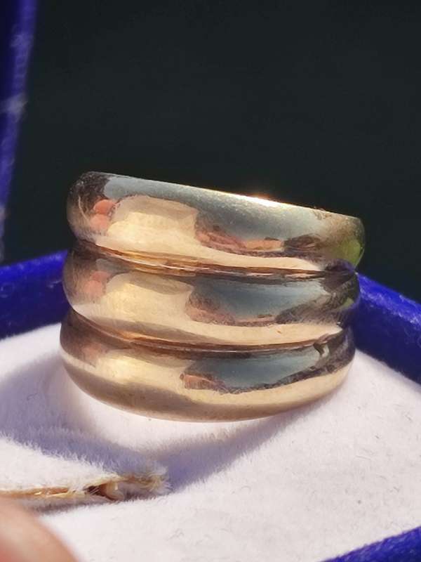 9ct Gold Three In One Dome Ring