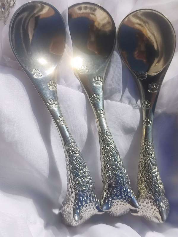 Lot Jenna Clifford Leapord Head Spoons