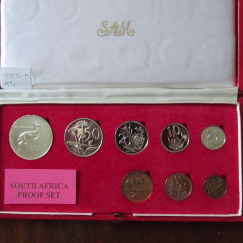 5 X S.A. 1970-1975 (EXCLD. 1974) PROOF SETS IN RED L.P. BOX - 1/2 CENT TO SILVER RAND