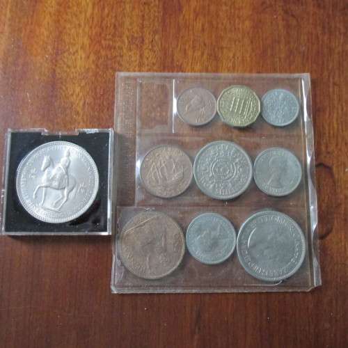 1953 UNCIRCULATED SET OF COINS OF THE CORONATION OF ELIZABETH II