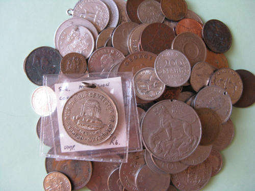 300+ QUALITY WORLD COINS