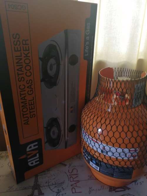 Combo Alva 2 plate Gas burner and 9kg Gas Cylinder brand new
