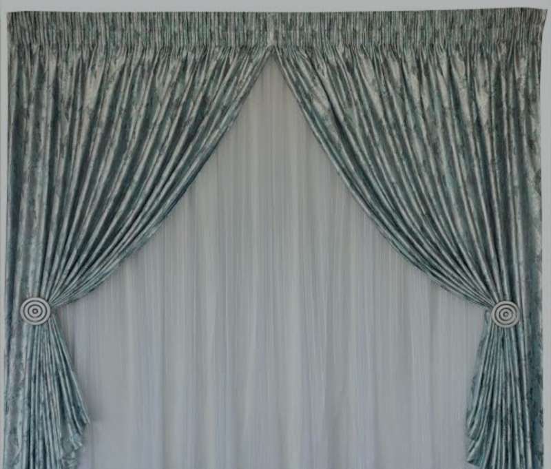 3M GREEN CURTAIN + PLAIN LACE 3M