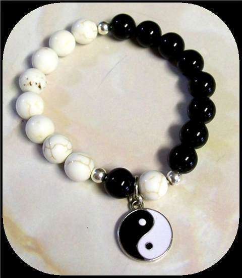 Yin Yang Onyx and Howlite semi precious gemstone stretch bracelet