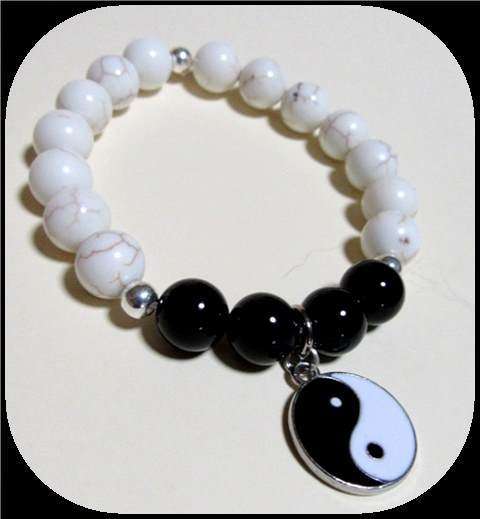 Yin Yang White Howlite and Onyx  stretch bracelet