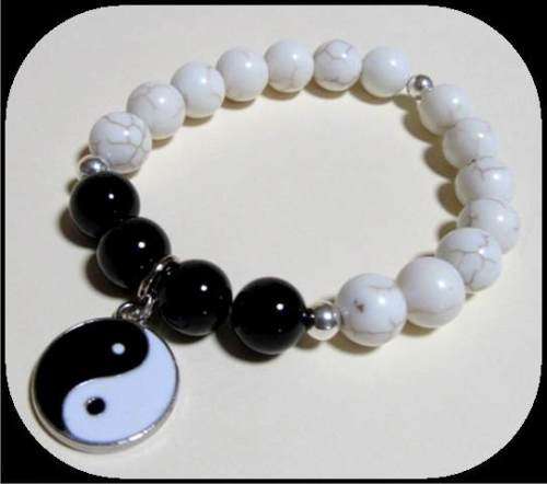 Yin Yang White Howlite and Onyx  stretch bracelet