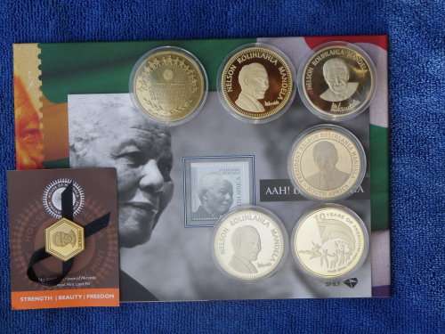 NELSON MANDELA MEMORABILIA    **** LOT 1***