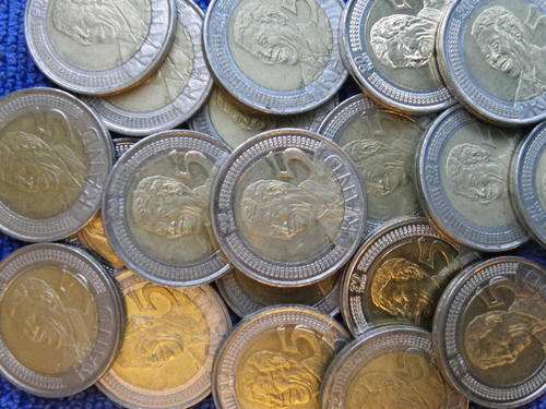 50 AVAILABLE! 2008 NELSON MANDELA CIRCULATED R5 COINS.BID PER COIN!