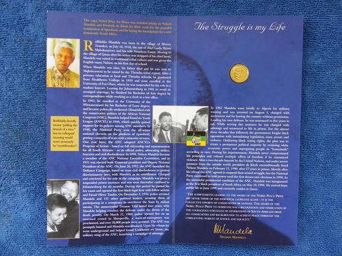 1/10oz GOLD PROOF NELSON MANDELA COMMEMORATIVE MEDAL IN BLUE FOLDER
