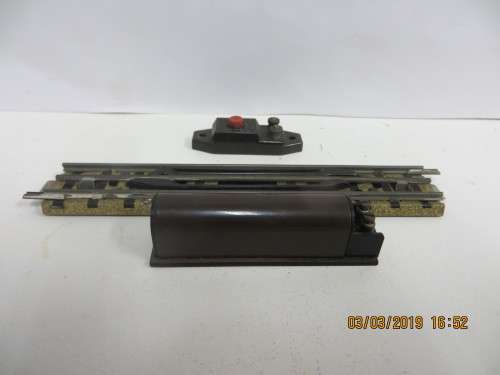 Hornby Dublo Electric Uncoupling Rail - boxed