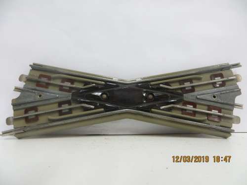 Hornby Dublo Diamond Crossings x 3, Buffers x 4 - Boxed