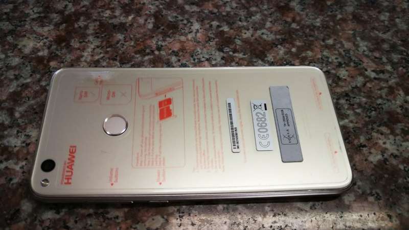 HUAWEI P8 LITE 2017 GOLD 1 WEEK OLD !
