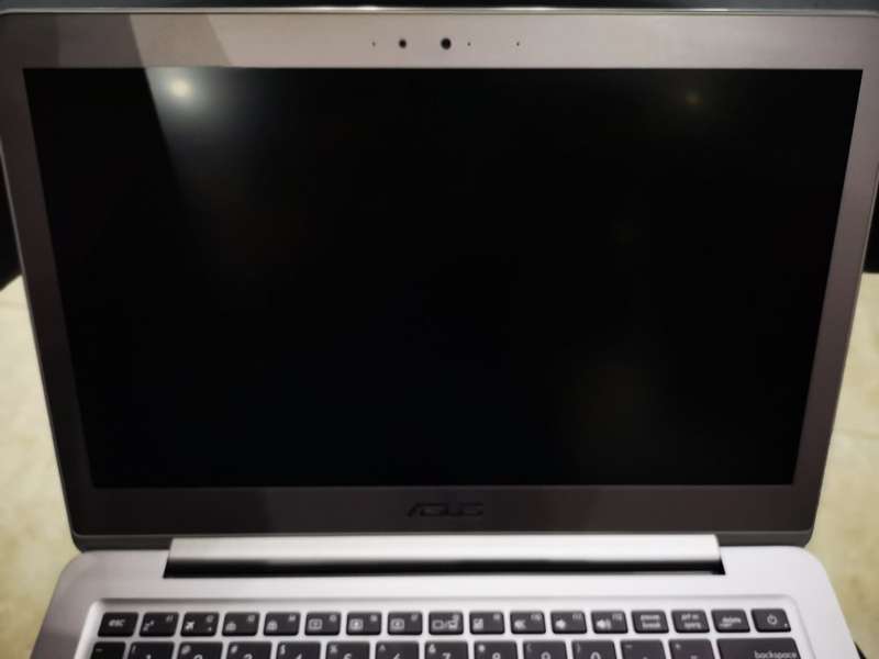 ASUS ZENBOOK 128GB SSD 8GB RAM CORE I7 FINGERPRINT READER