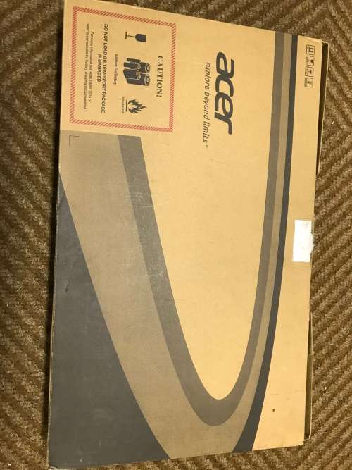 Acer Aspire E - 15.6 " , Intel Celeron , 15.6 '' HD, 4 GB DDR 3 , 500 GB HDD
