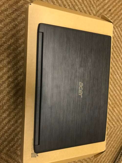 Acer Aspire 3 - 15.6 " , Intel Celeron , 15.6 '', 4 GB DDR 3 , 500 GB HDD