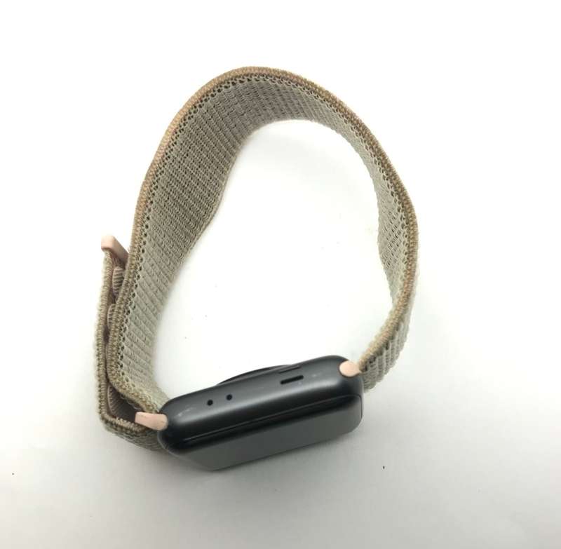 Apple Watch Series 3 42MM  Aluminum Case + Fabric Band