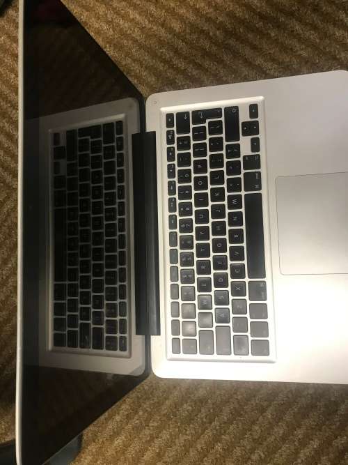 Monster Spec !!! MacBook Pro 13 Inch Core i5 , 12 GB RAM , 500 GB Storage