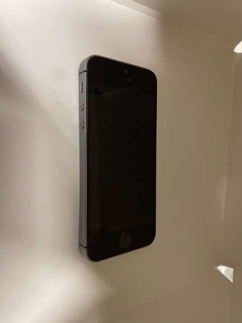 iPhone SE - Space Grey- Spares Repairs