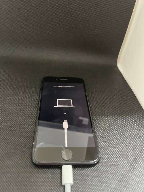 Warehouse Clearance : IPhone 7  - Spares / Repairs